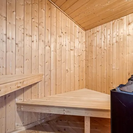 Ferienhaus Eljena - 700m From The Sea By Interhome